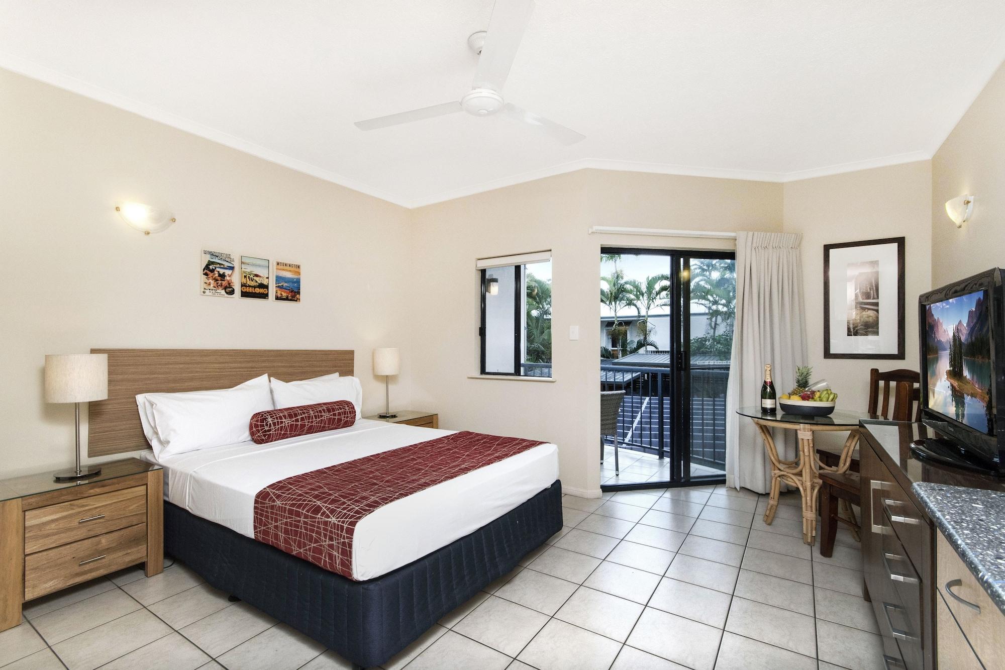 Bay Villas Resort Port Douglas Exterior foto